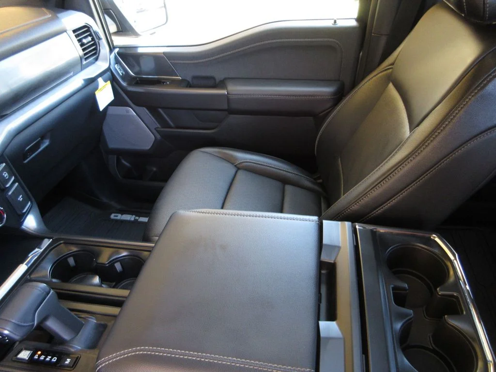 New 2026 Carbonized Gray Metallic Ford Lariat image 24