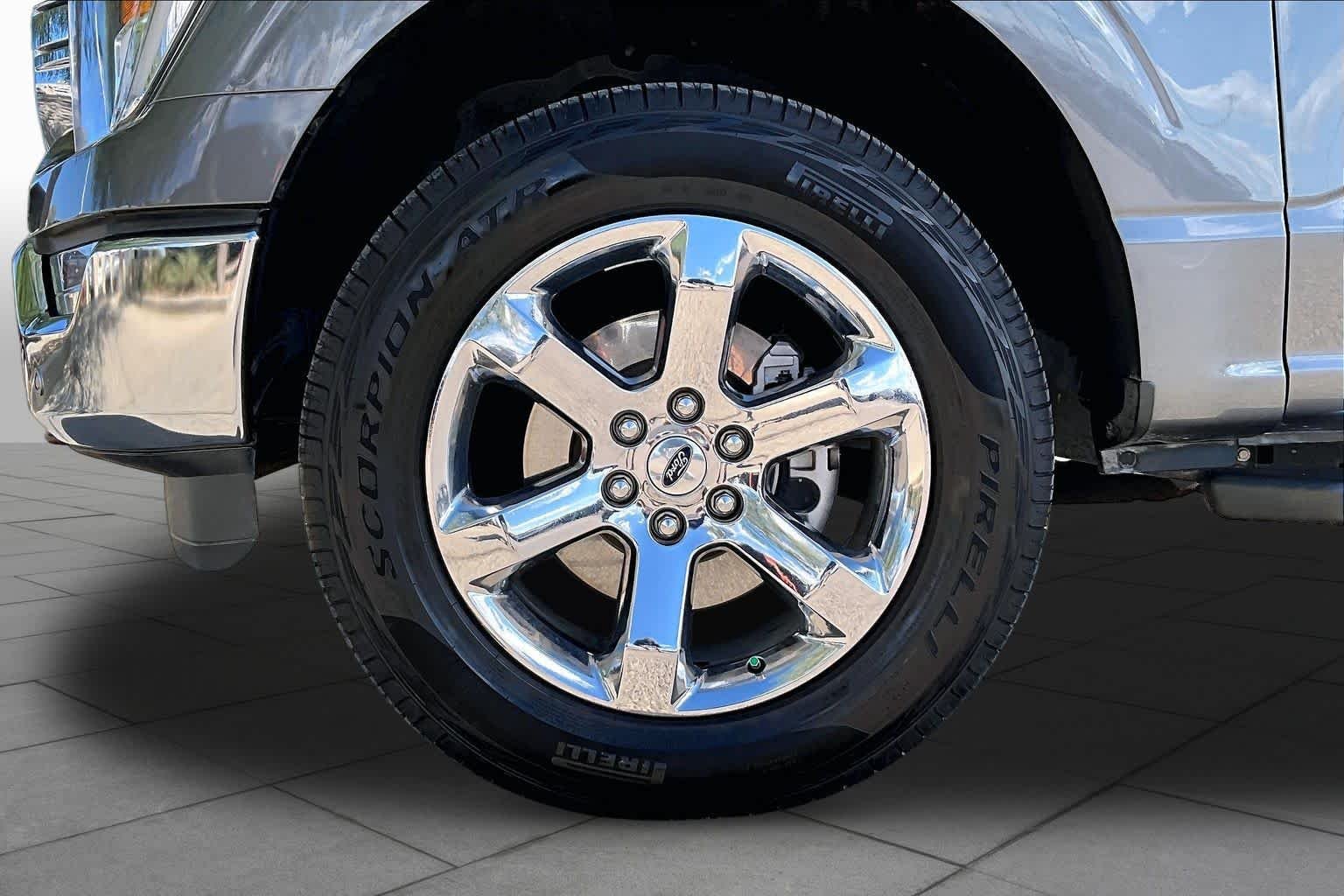 Used 2022 Carbonized Gray Ford XLT image 11