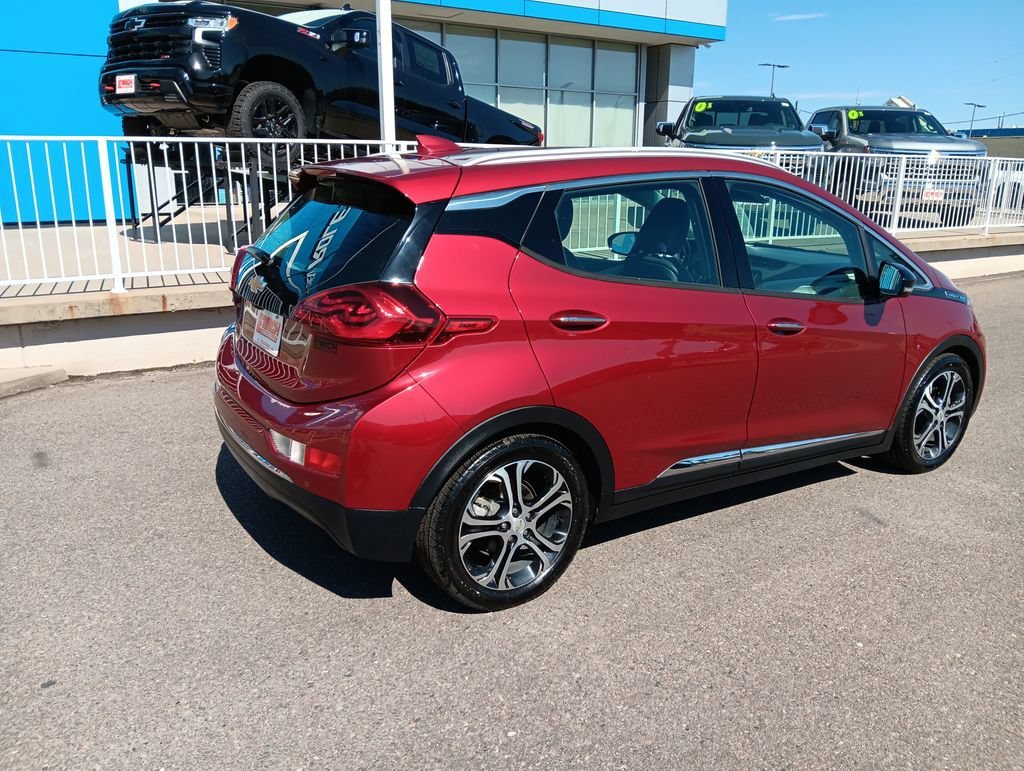 Used 2019 Includes (TUS) Black grille.) Chevrolet Premier image 5