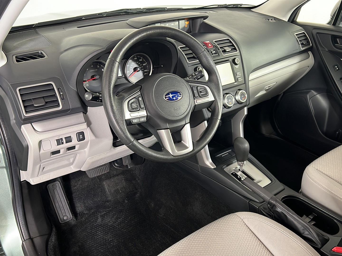 Used 2017 Jasmine Green Metallic Subaru 2.5i image 2