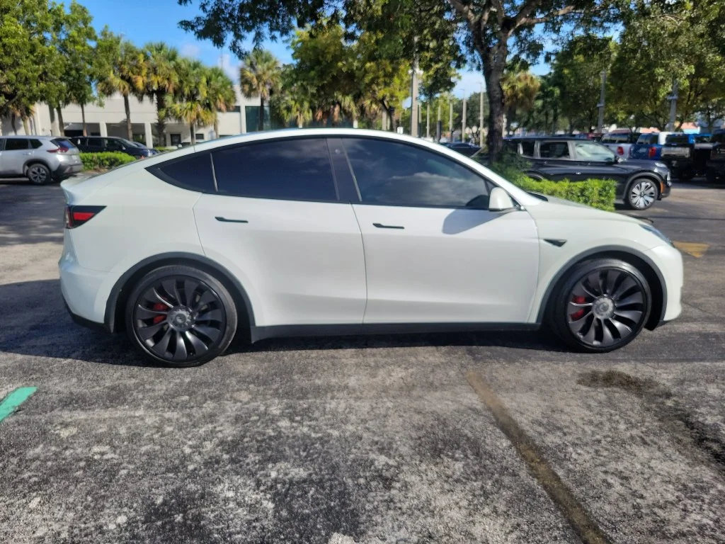 Used 2022 White Tesla Performance image 9