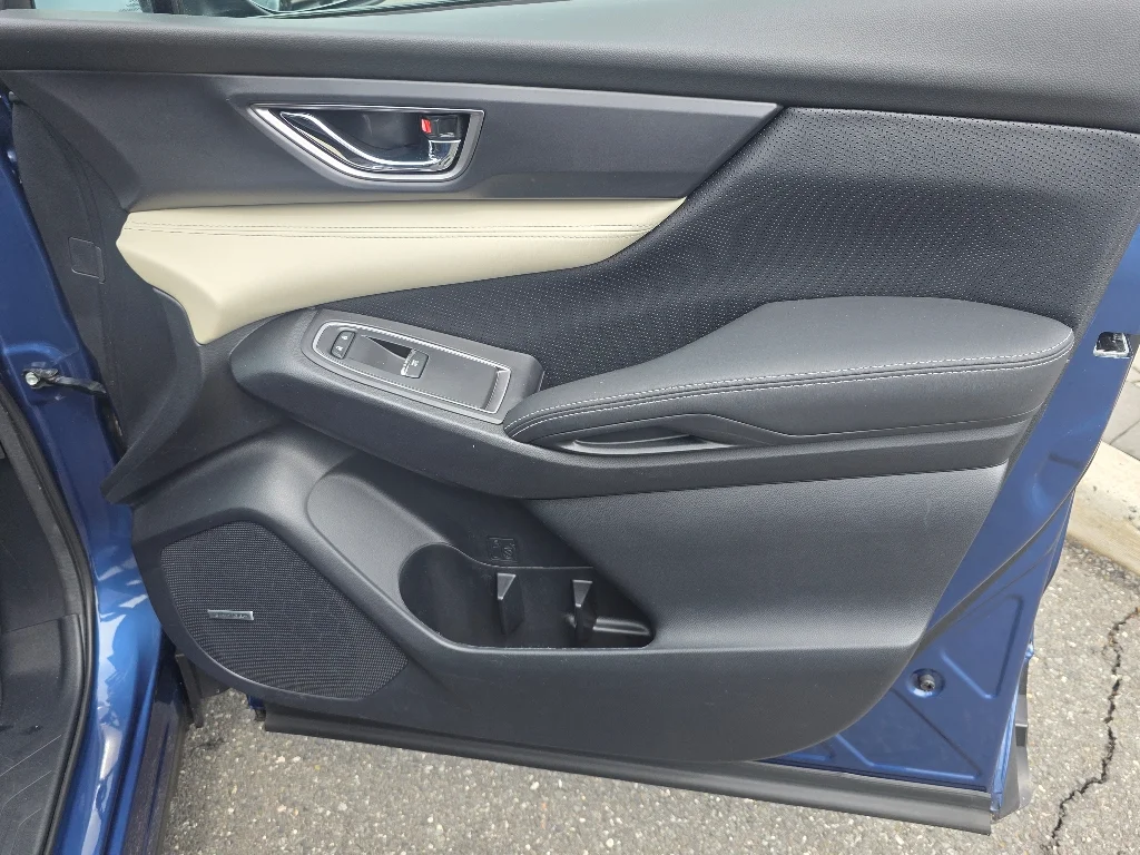 Used 2021 Abyss Blue Pearl Subaru Limited image 19