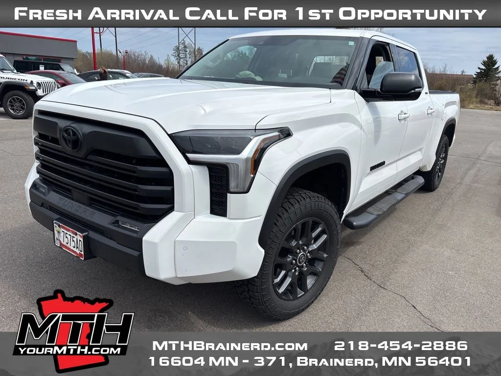 2022 Toyota Tundra SR5 3.4L 4WD CrewMax 6.5' Bed's photo