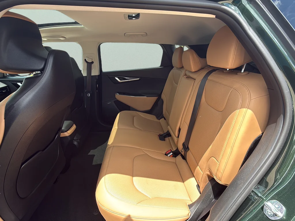 Used 2023 Green Kia GT-Line image 15