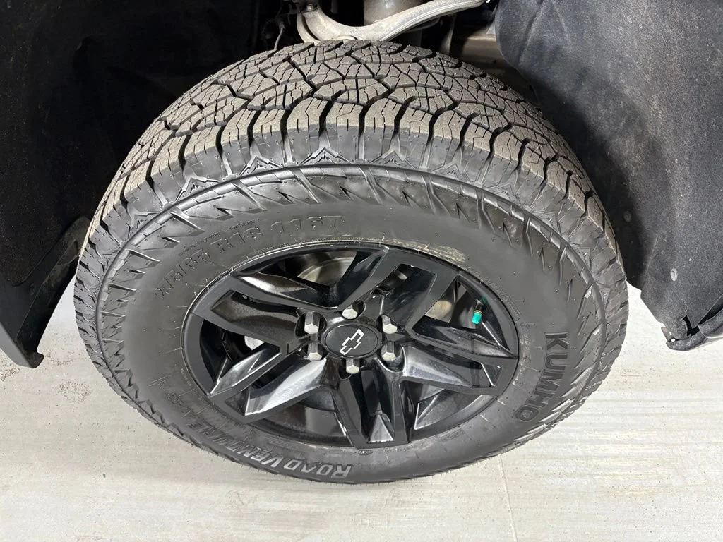 Certified Used 2021 SHADOW GRAY METALLIC Chevrolet Custom Trail Boss image 13