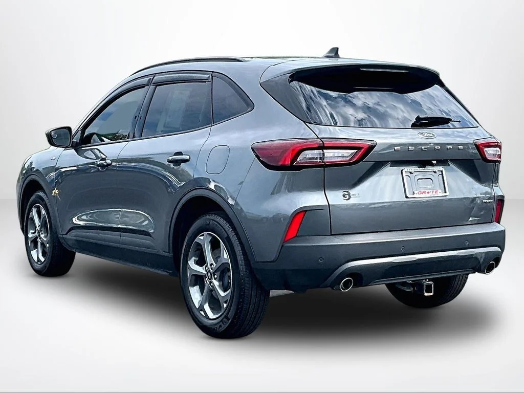 Used 2025 Gray Ford ST-Line Select image 12