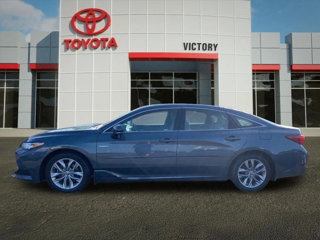 Used 2021 Gray Toyota XLE Plus image 6