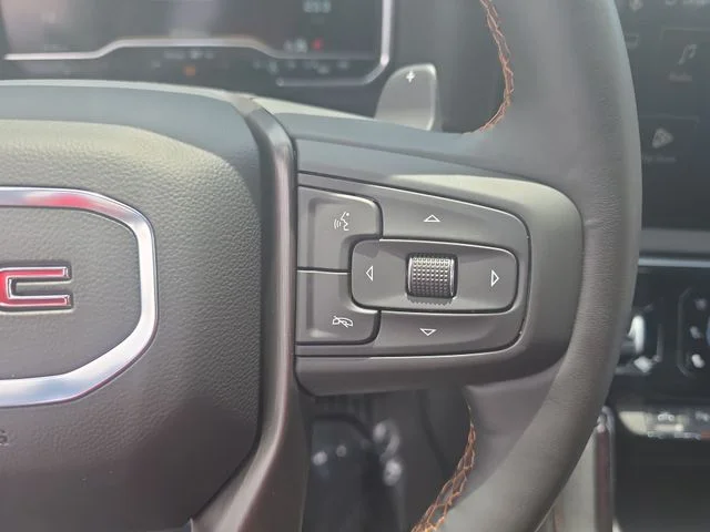 Used 2025 White GMC AT4 image 19