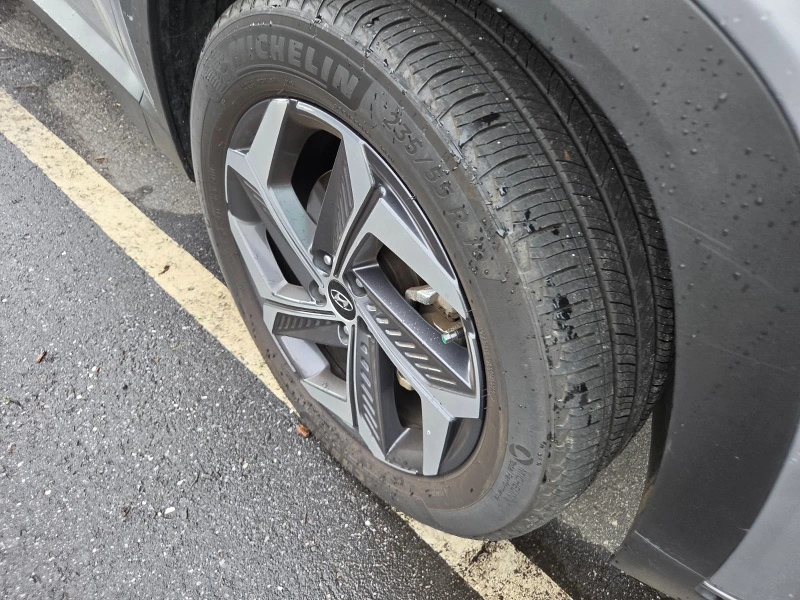 Used 2023 Silver Hyundai Limited image 4