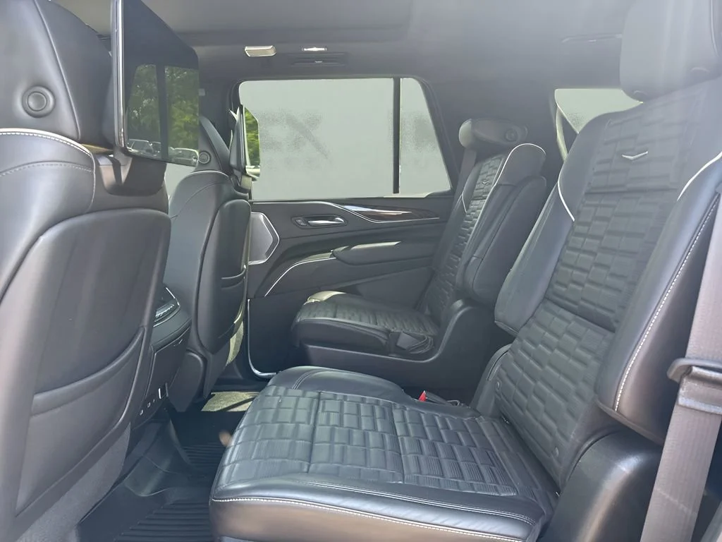 Used 2023 Black Raven Cadillac Sport Platinum image 13