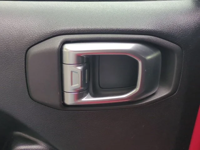 Used 2018 Red Jeep Unlimited Sport S image 26