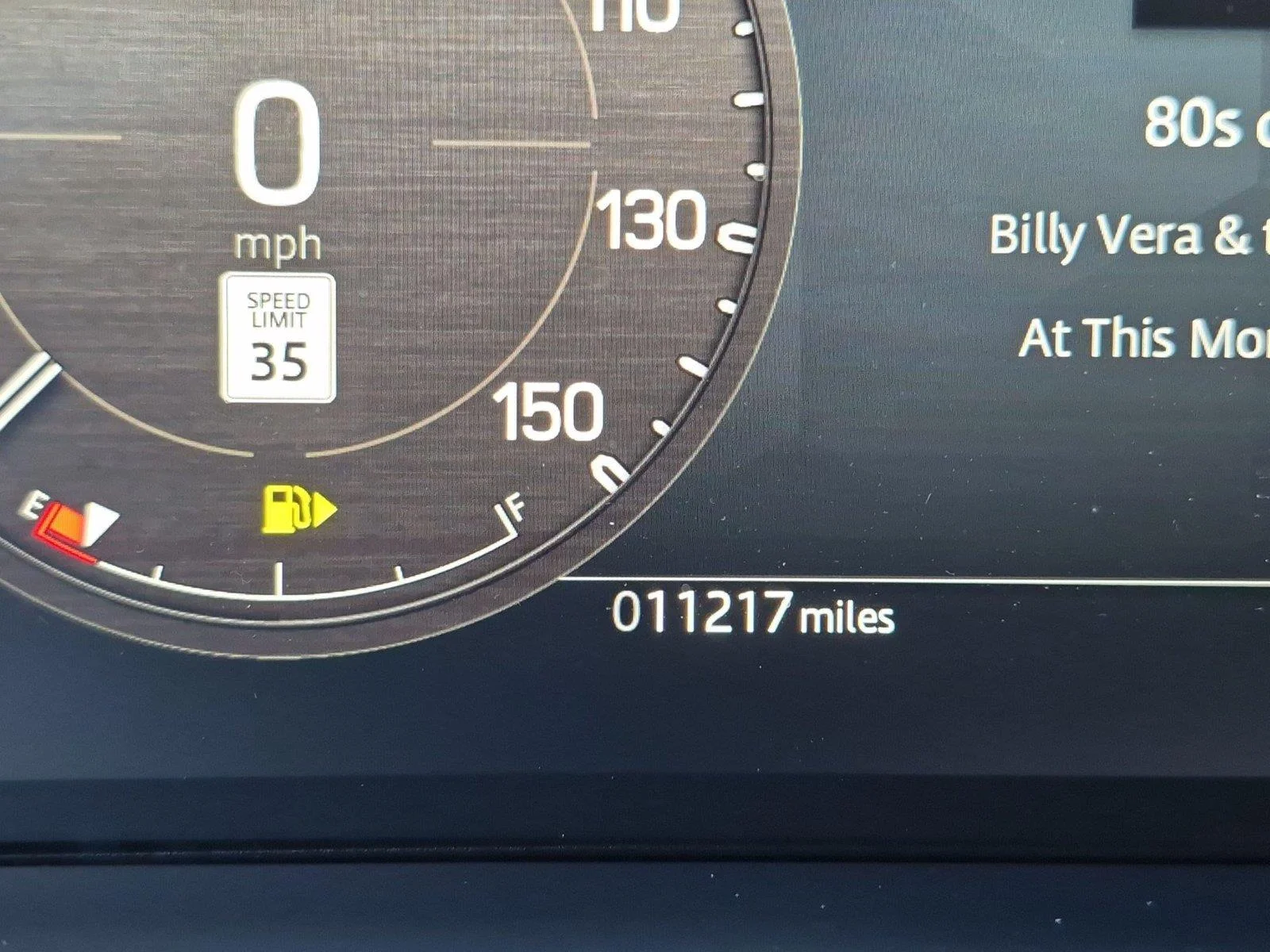 Used 2025 Fuji White Land Rover X-Dynamic SE image 22