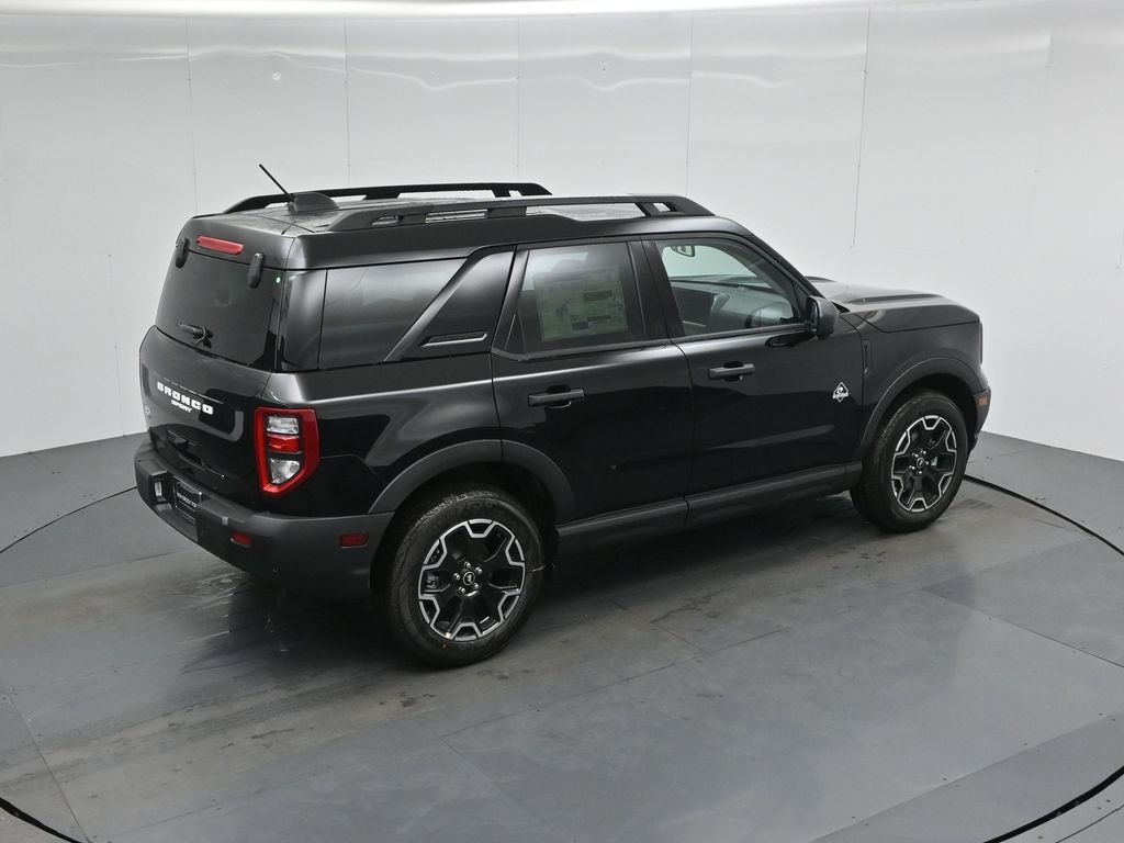 New 2026 Shadow Black Ford Outer Banks image 37