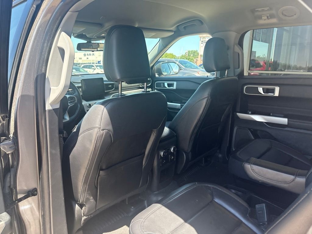 Used 2021 Gray Metallic Ford XLT image 35