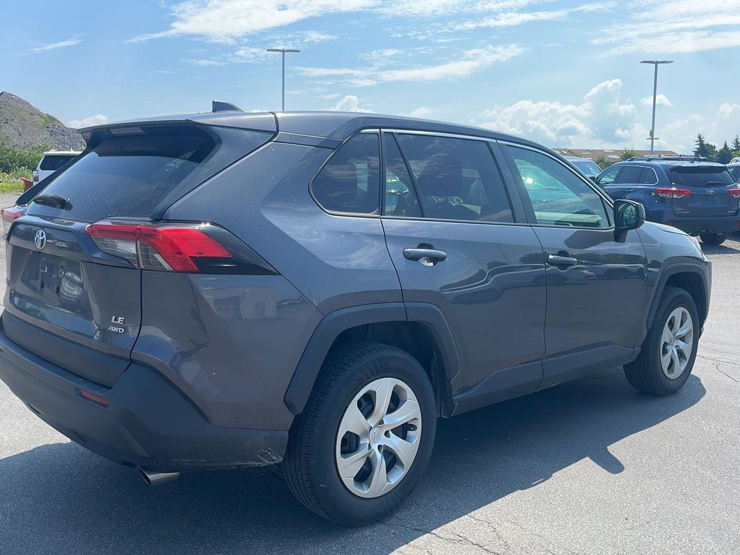Used 2022 Magnetic Gray Metallic Toyota LE image 8