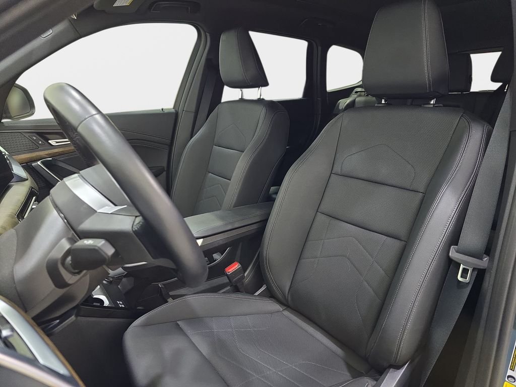 Used 2023 Green BMW xDrive28i image 18