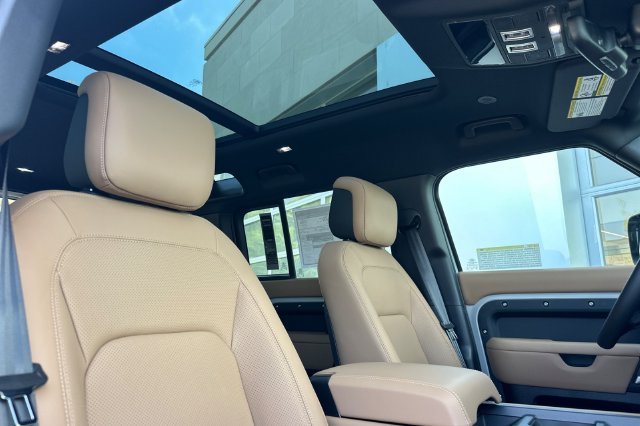 New 2026 Borasco Grey Land Rover X-Dynamic SE image 15