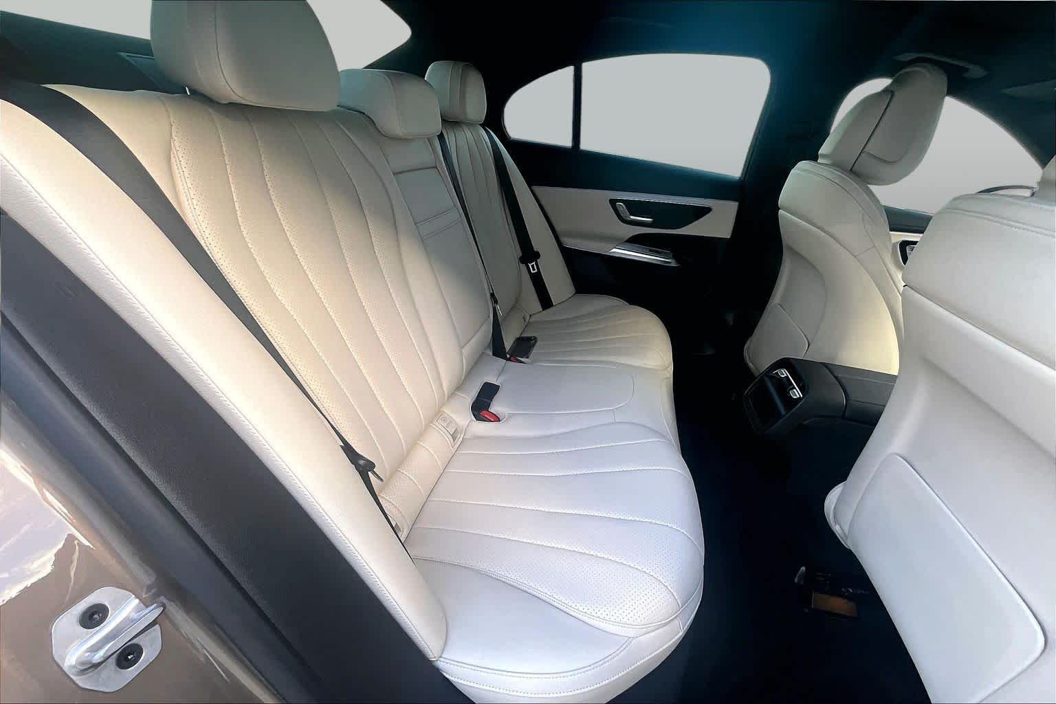 Used 2025 Sonoran Brown Metallic Mercedes-Benz E 350 image 18