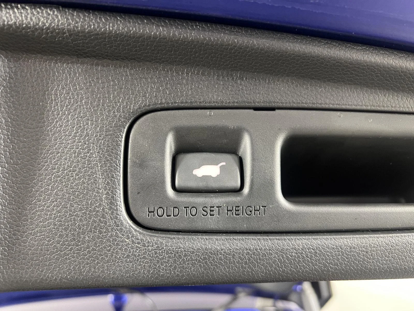 Used 2024 Still Night Pearl Honda EX-L image 10
