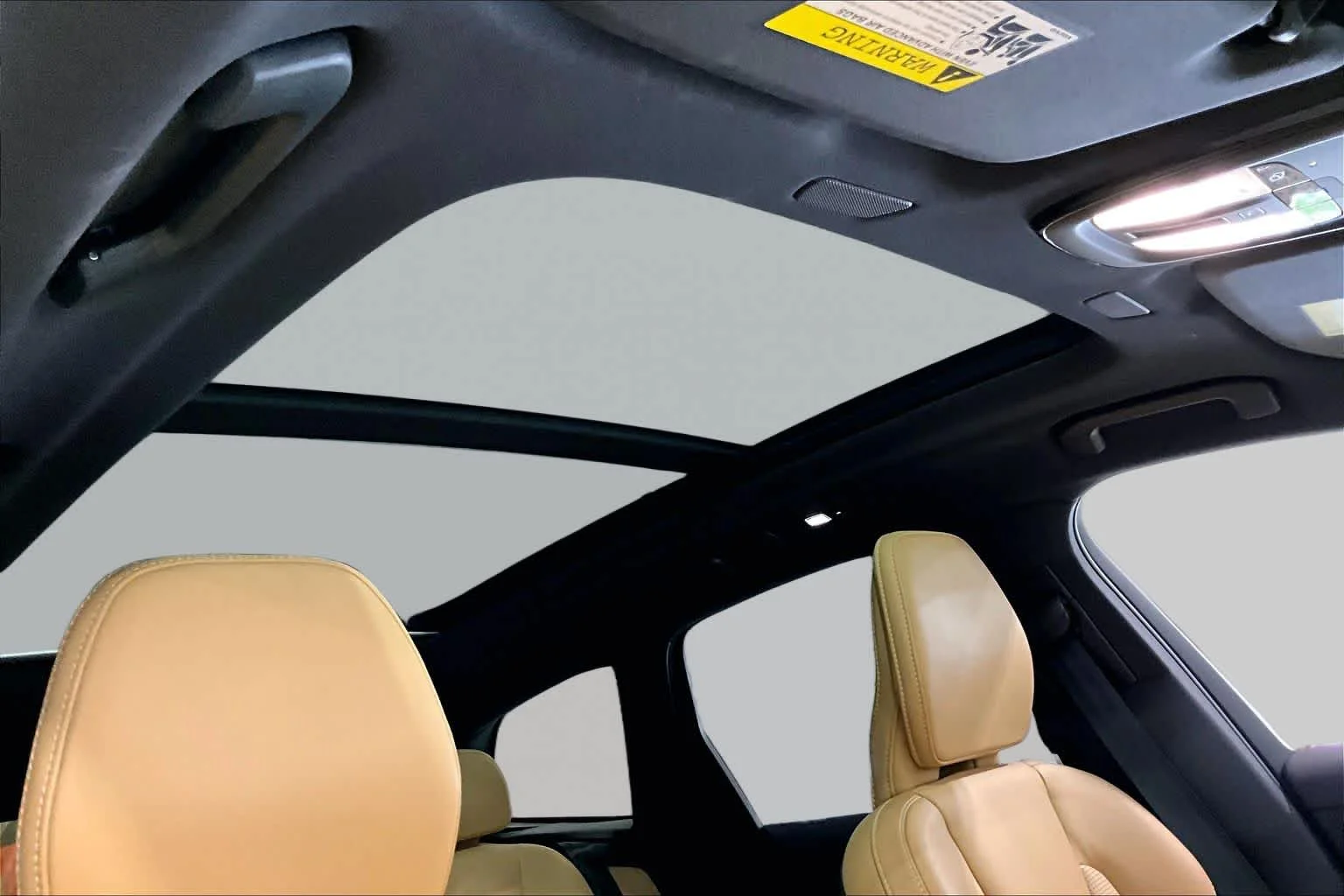 Used 2023 Crystal White Metallic Volvo Ultimate Bright Theme image 14