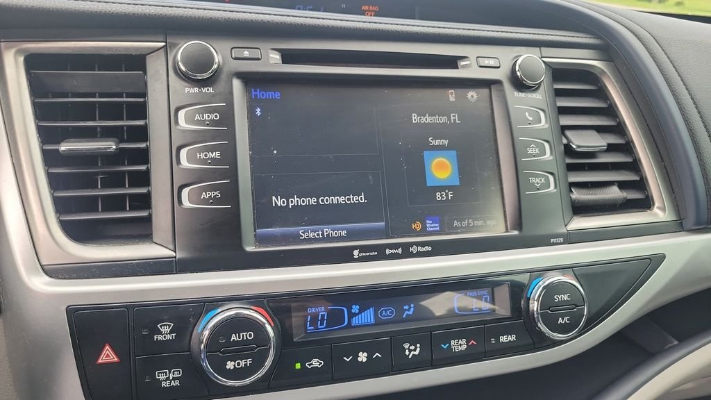 Used 2017 Black Toyota LE Plus image 14