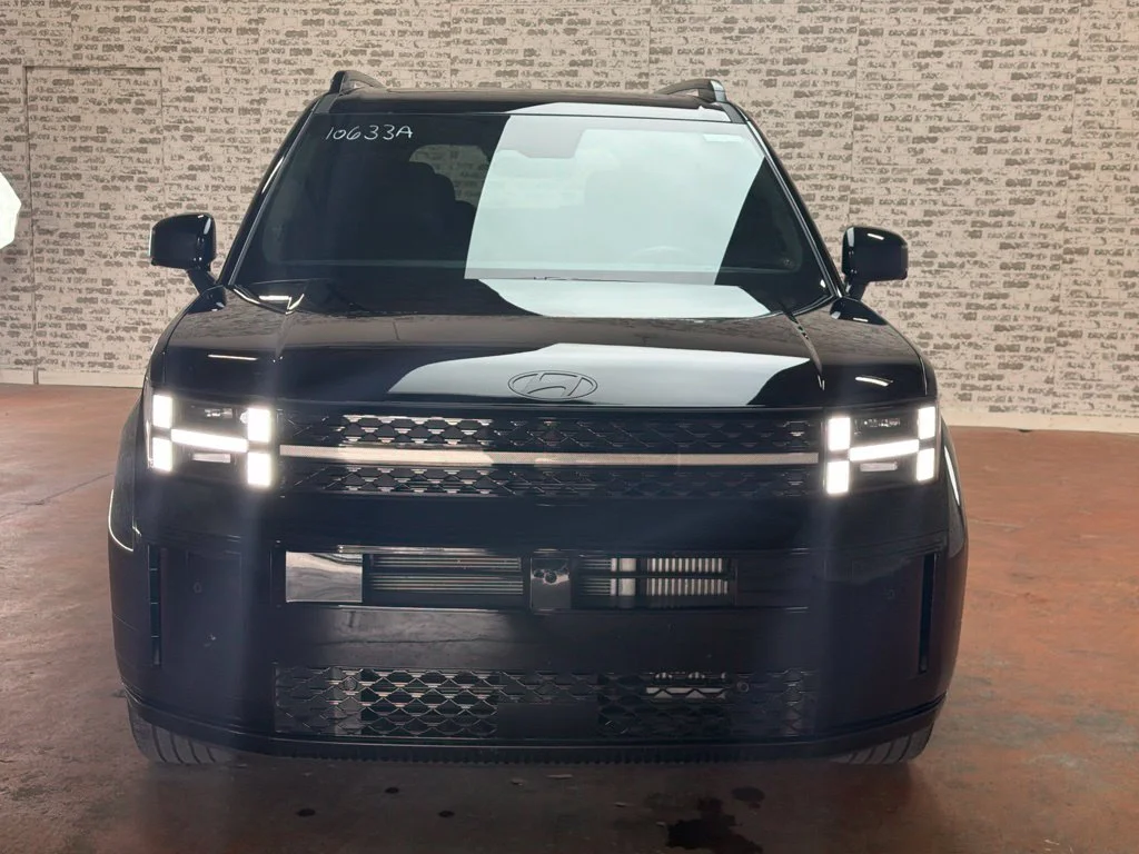 Used 2026 Phantom Black Hyundai Calligraphy image 2