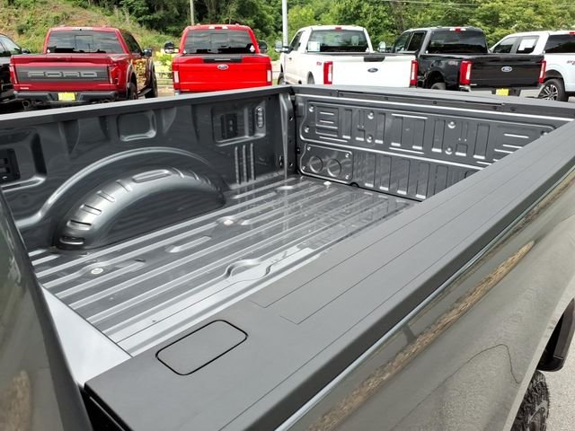 Used 2025 Gray Ford Lariat image 19