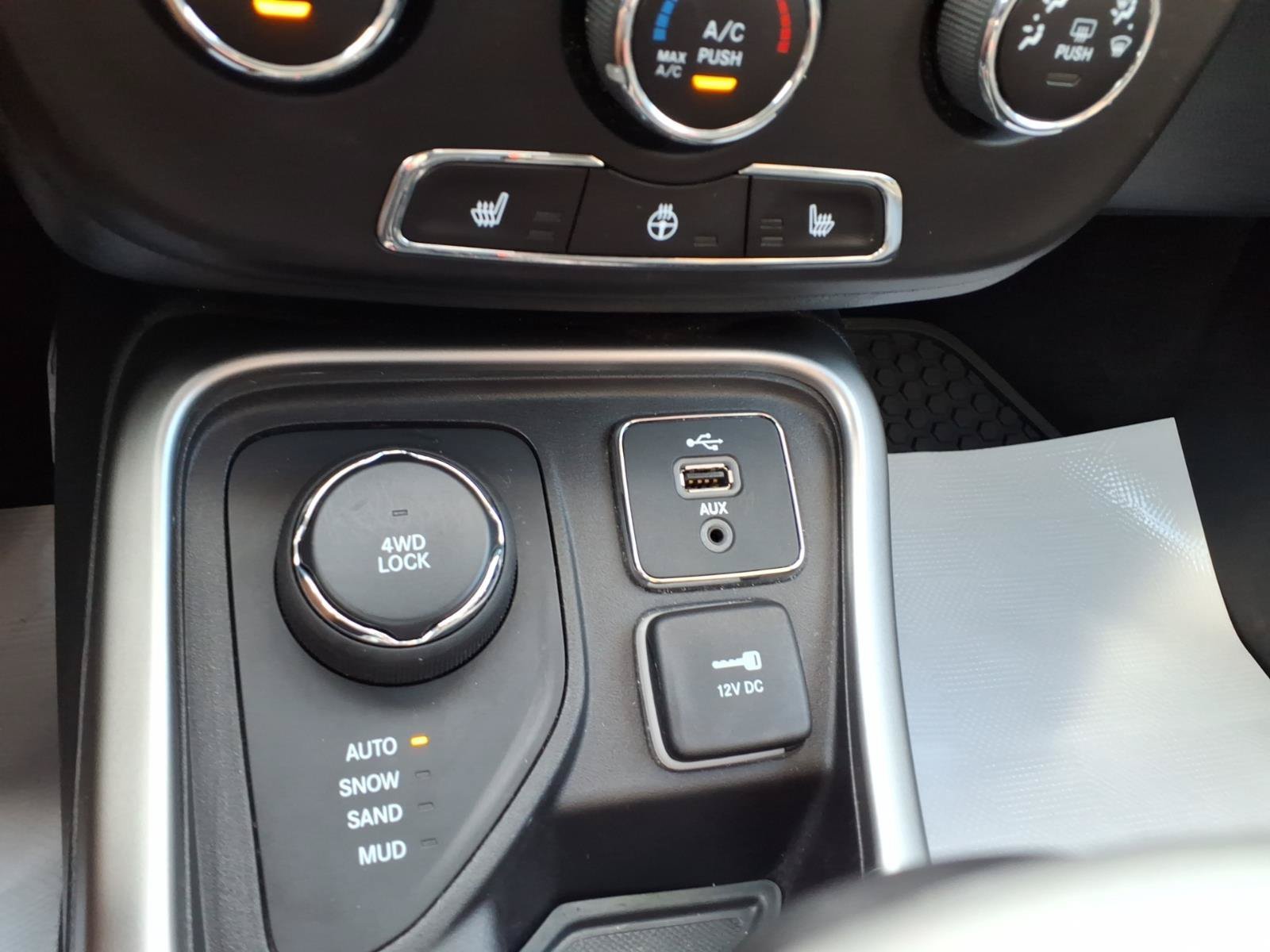 2018 Jeep Compass Latitude - Photo 23