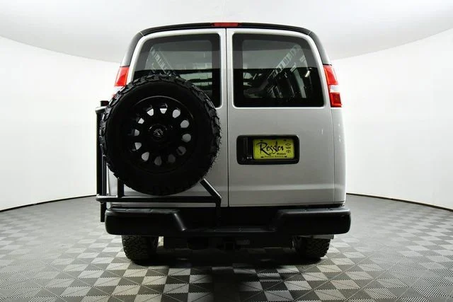 2025 Chevrolet Express Cargo Work Van - Photo 12