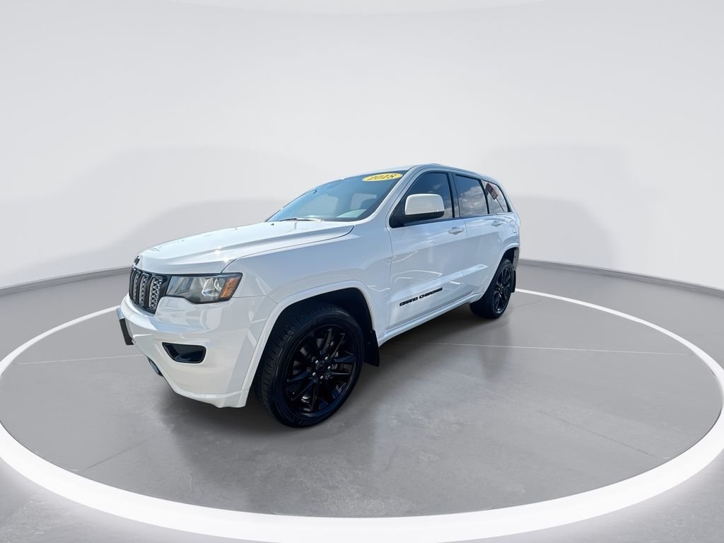 Used 2018 White Jeep Altitude image 4