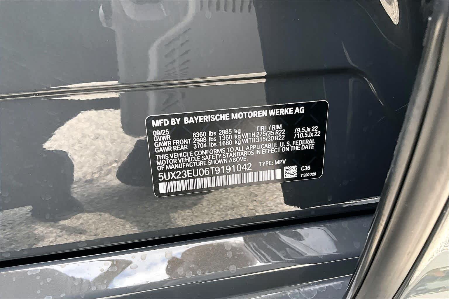 Used 2026 Dravit Grey Metallic BMW xDrive40i image 35