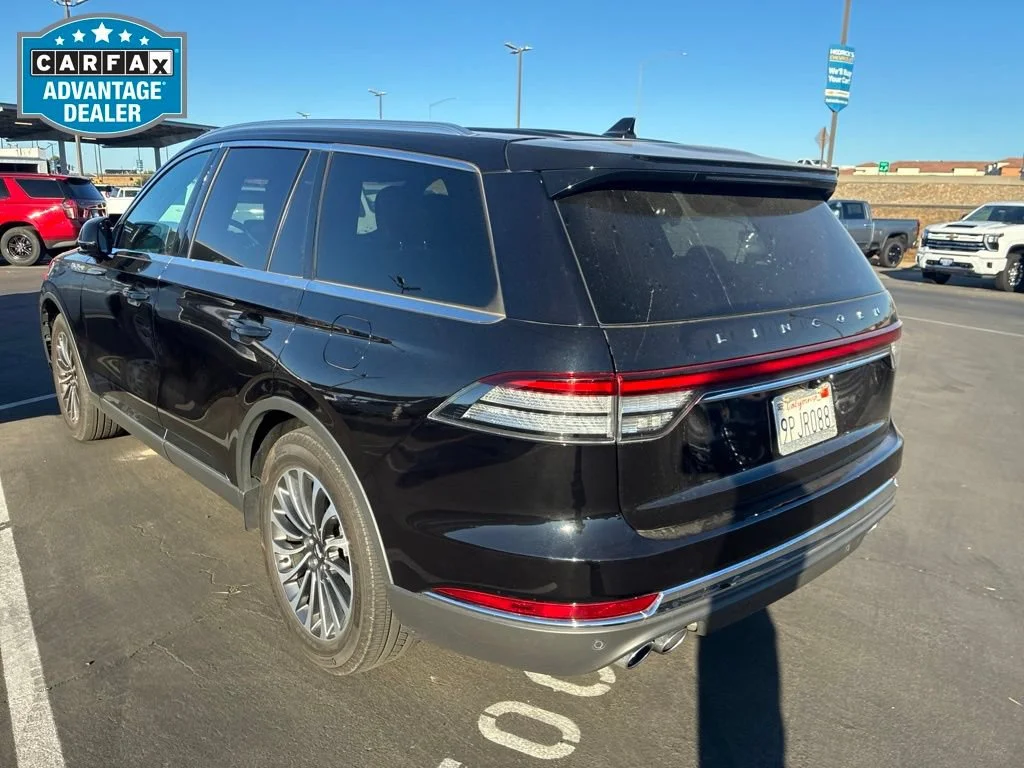 Used 2024 Infinite Black Lincoln Reserve image 3