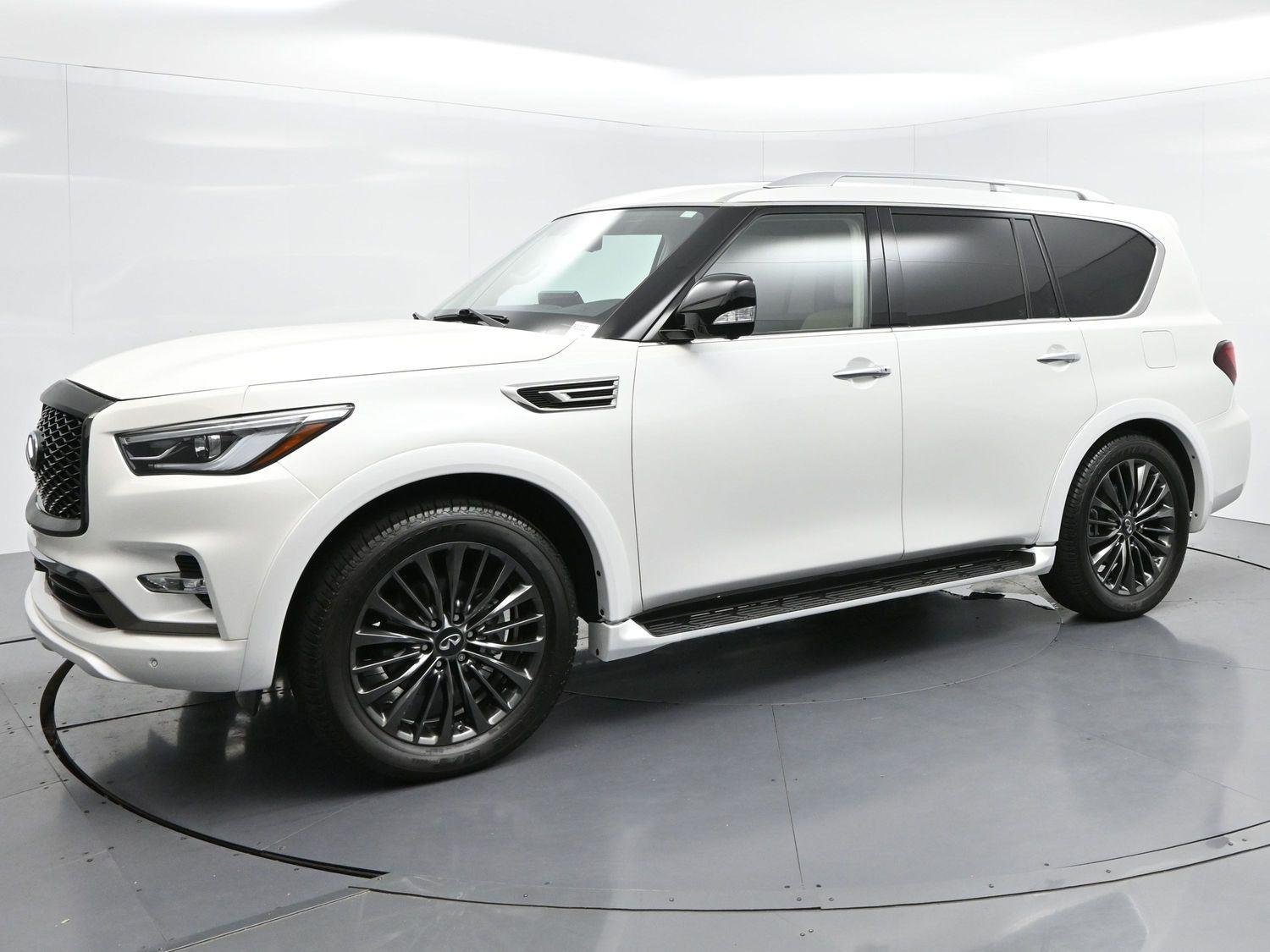 Used 2023 Moonstone White INFINITI PREMIUM SELECT image 4