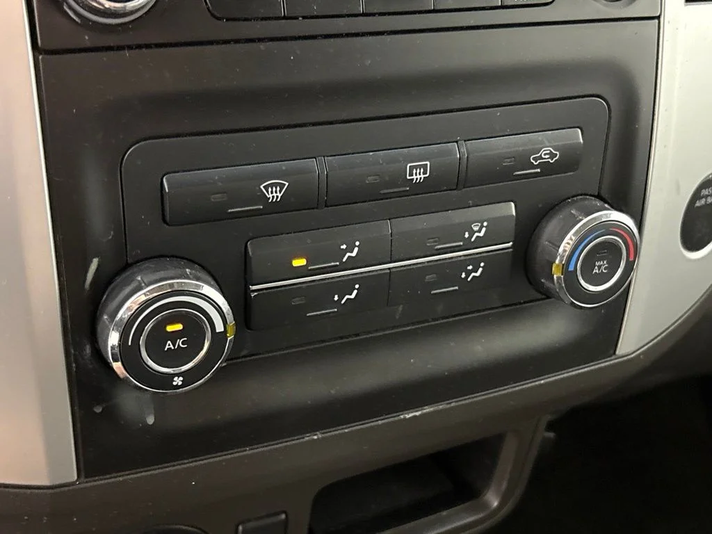Used 2014 Blue Nissan X image 32