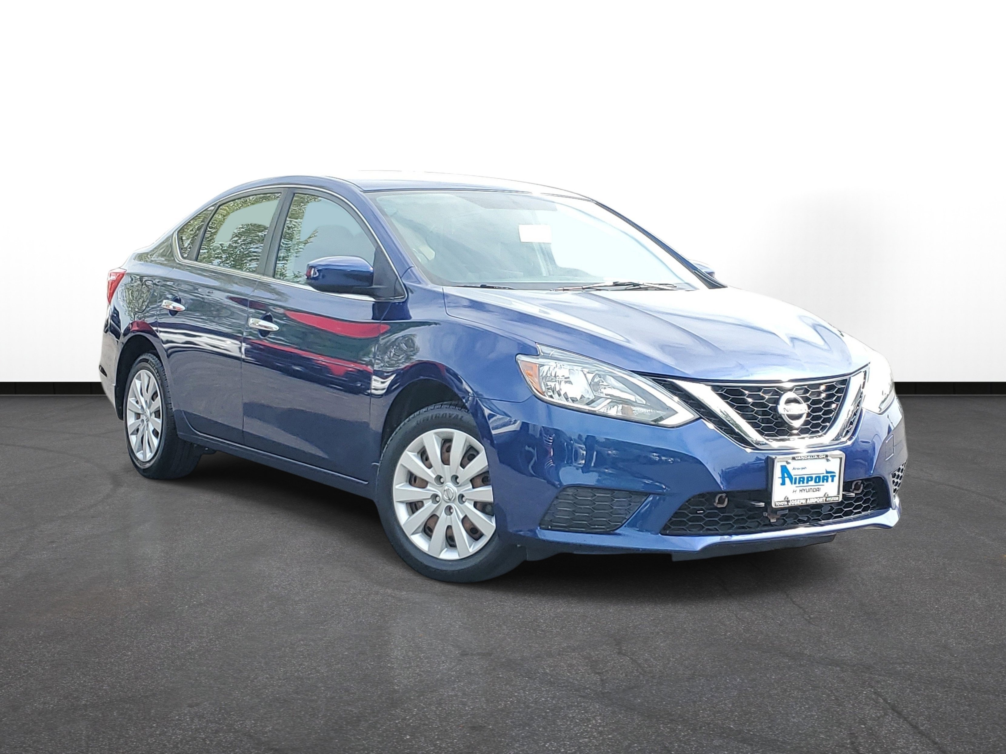 2017 Nissan Sentra S M/T's photo