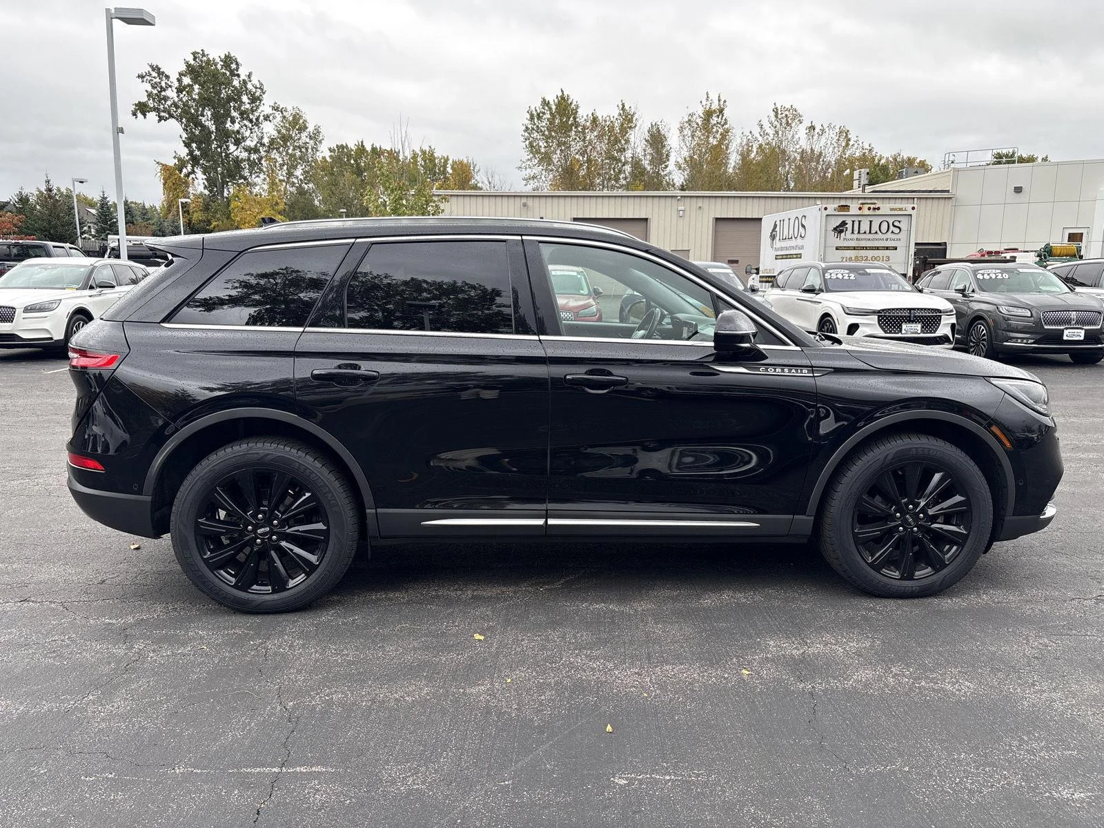 Used 2020 Black Lincoln Reserve image 21