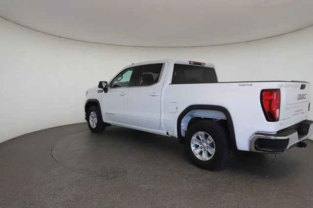 Used 2023 White GMC SLE image 13