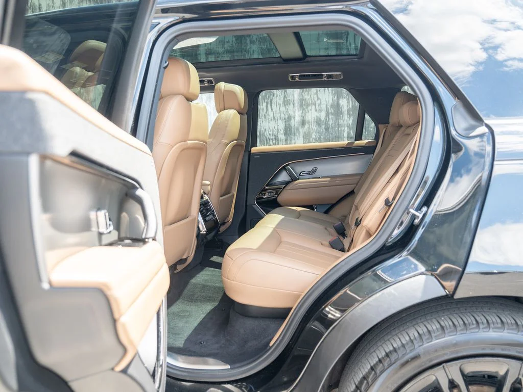 Certified Used 2024 Black Land Rover SE image 31