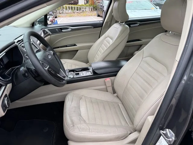 2017 Ford Fusion SE - Photo 36