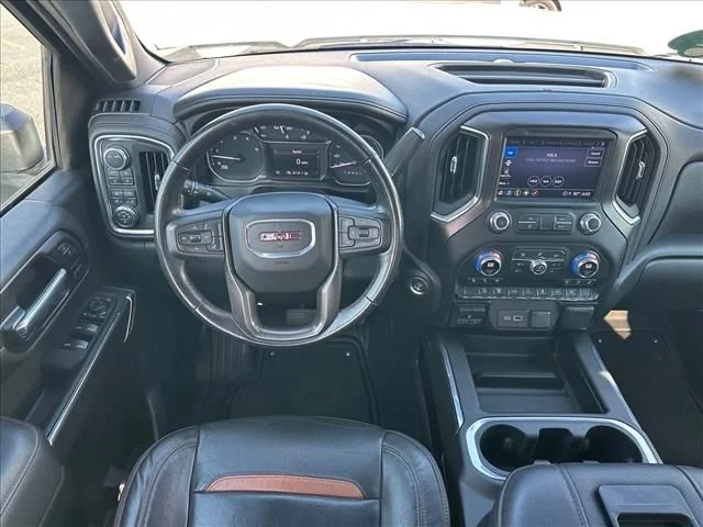 Used 2022 White GMC AT4 image 15