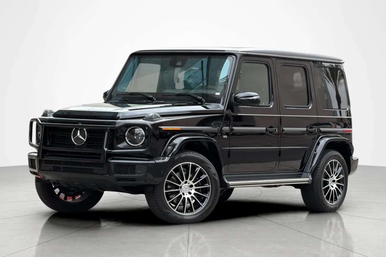 Certified Used 2022 Obsidian Black Metallic Mercedes-Benz G 550 image 1