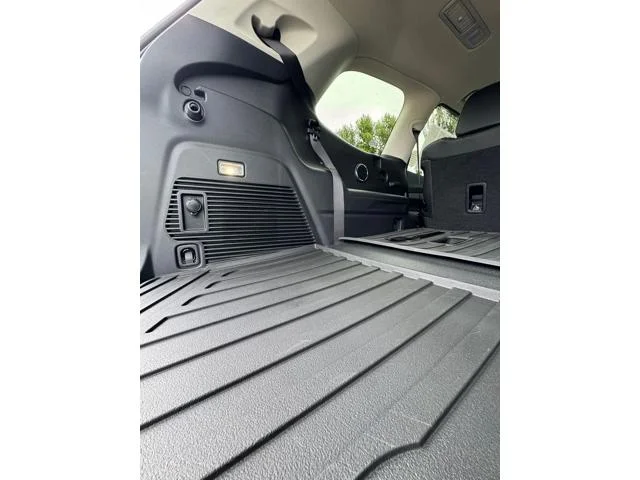 New 2026 ICE SILVER METALLIC Subaru Limited 7-Passenger image 12