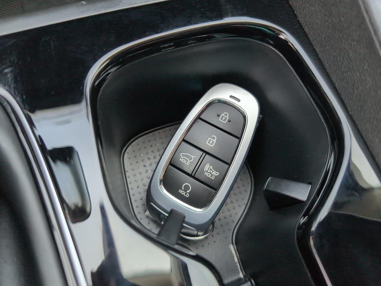 Used 2023 Portofino Gray Hyundai SEL image 19
