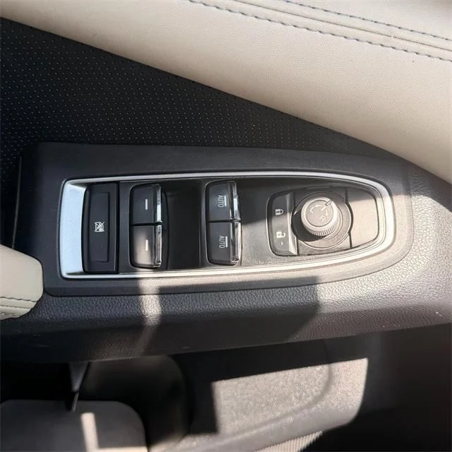 Used 2020 White Subaru Limited image 15