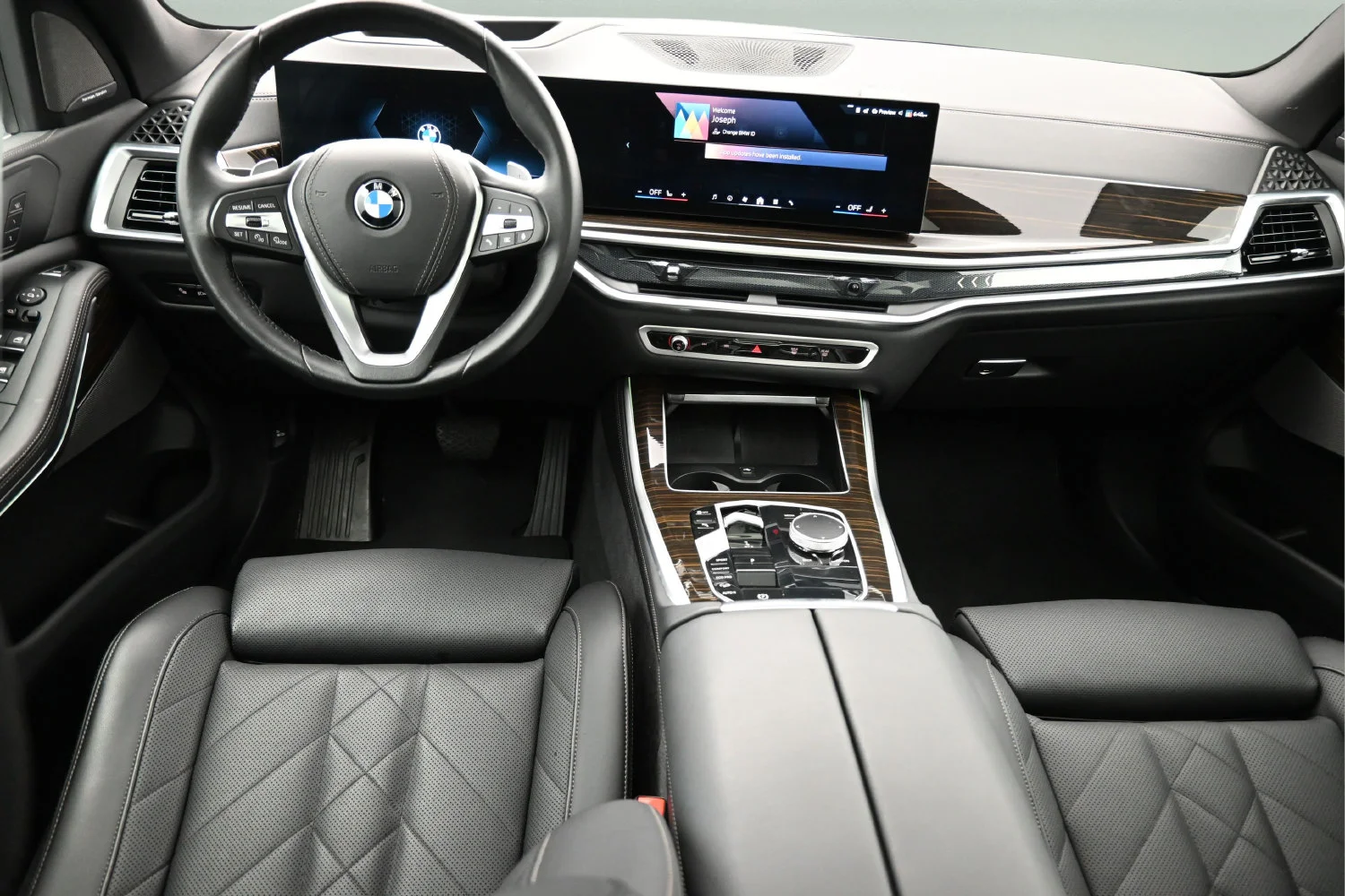 Used 2026 White BMW xDrive40i image 16