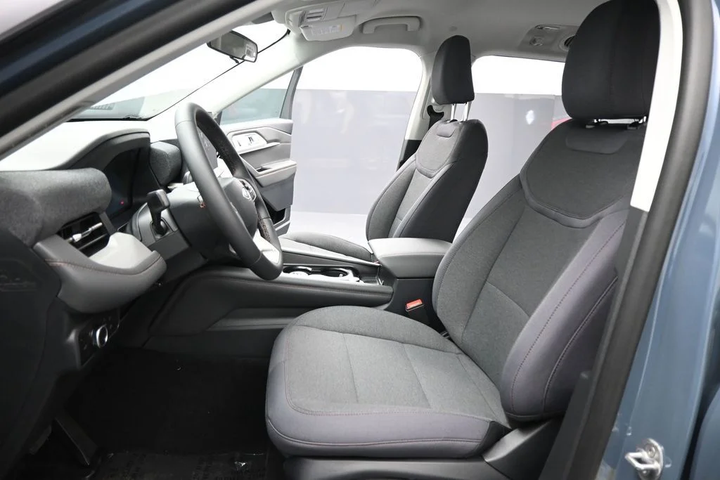 New 2026 Vapor Blue Metallic Ford Active image 9