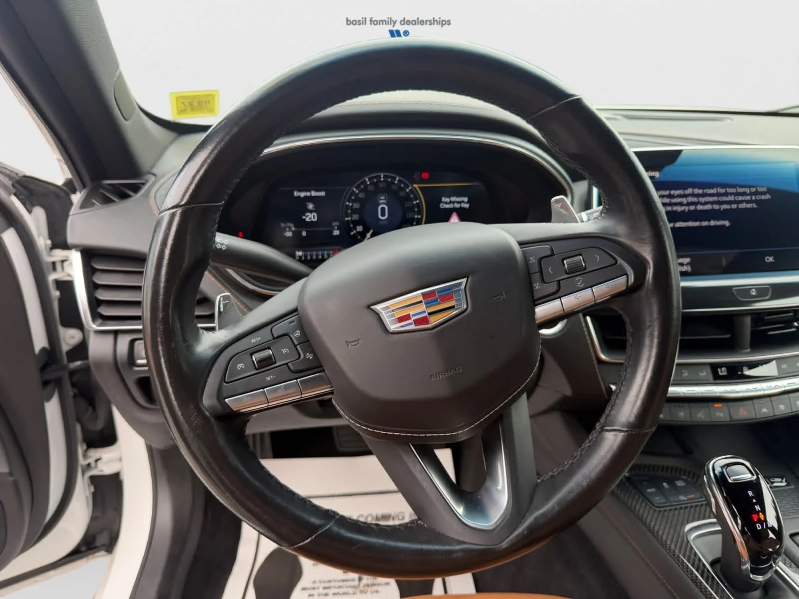 Used 2024 WH Cadillac Premium Luxury image 17