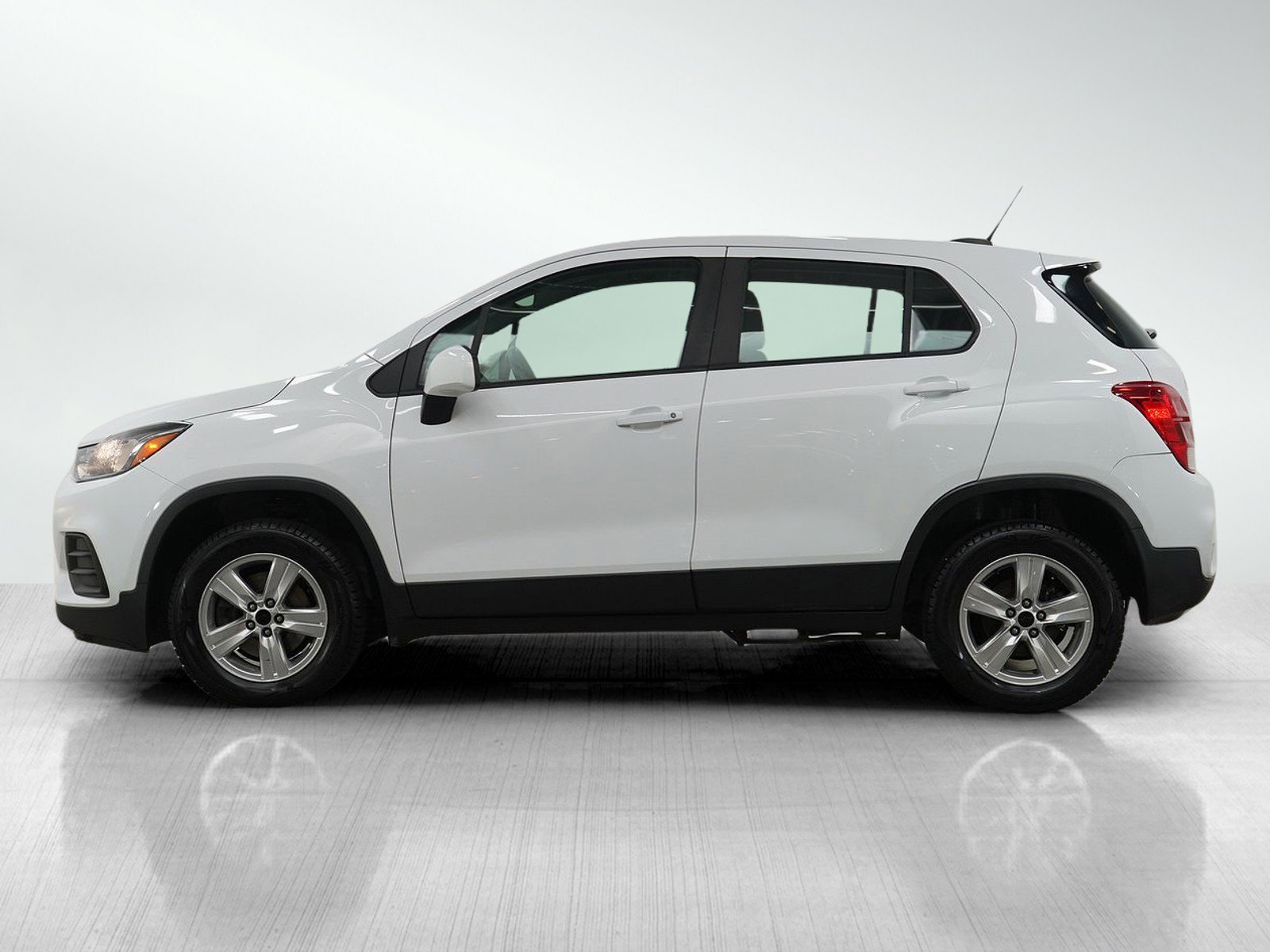 Used 2017 Chevrolet Trax LS with VIN 3GNCJNSB6HL239614 for sale in White Bear Lake, MN