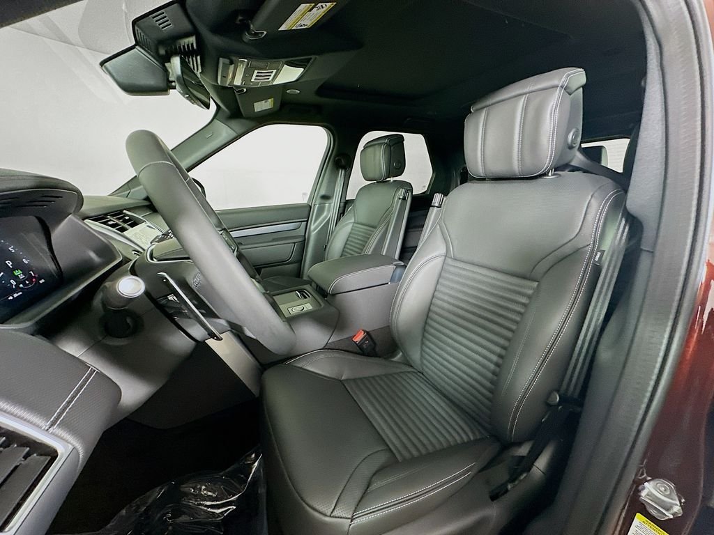 2026 Land Rover Discovery Gemini Edition - Photo 11
