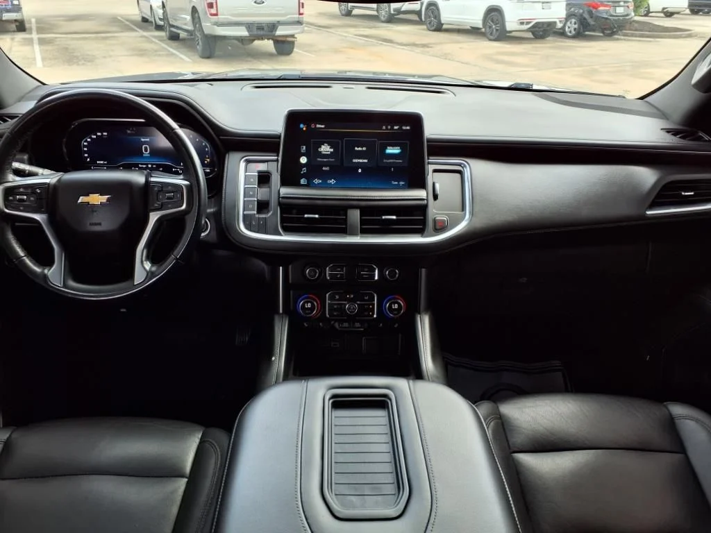 Used 2022 Black Chevrolet LT image 3